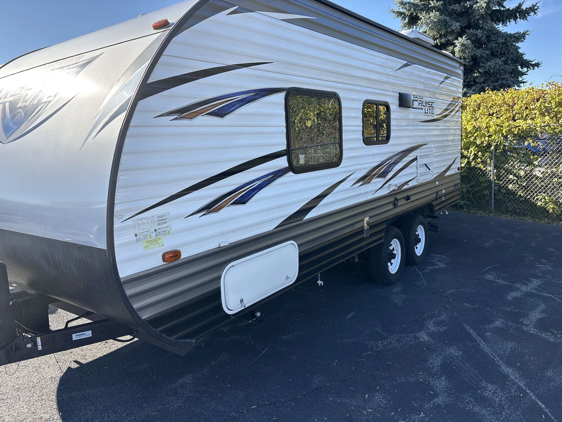 2018 Forest River Salem Cruise Lite 171RBXL — off campside