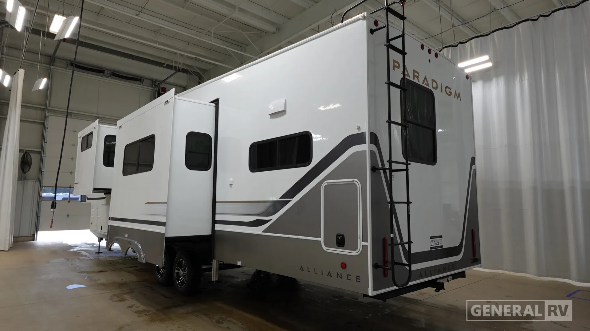 2026 Alliance RV Paradigm 382RK - Photo 4