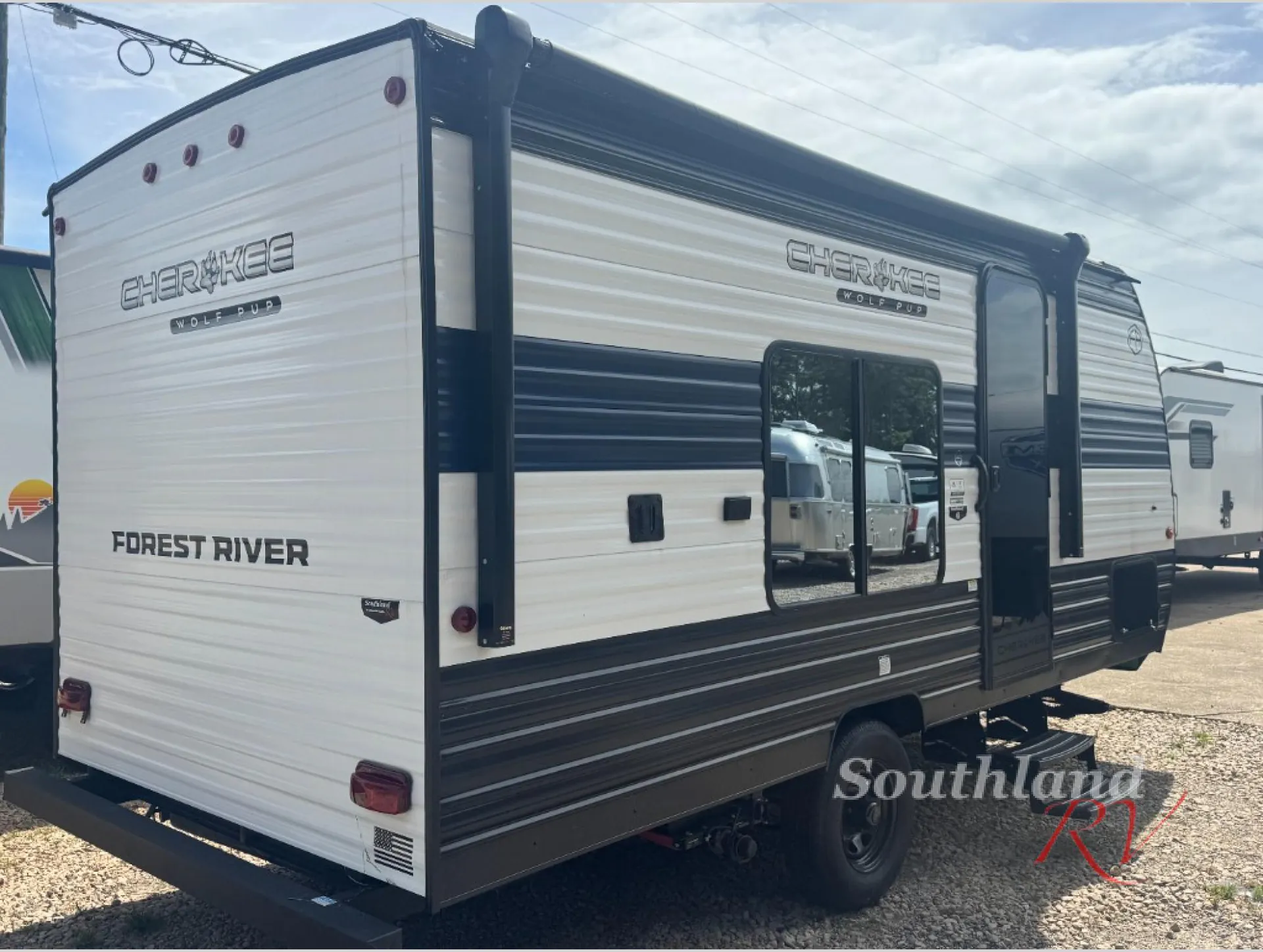2026 Forest River Cherokee Wolf Pup 17EV - Photo 4