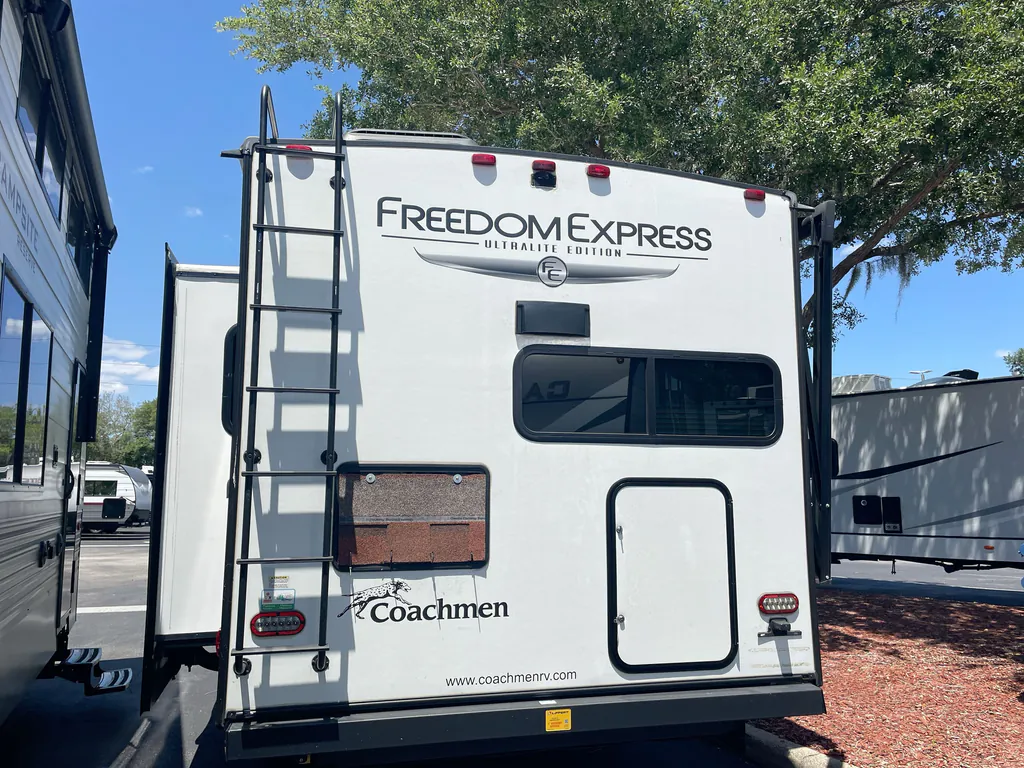 2023 Coachmen Freedom Express Ultra Lite 274RKS, Photos photo 7