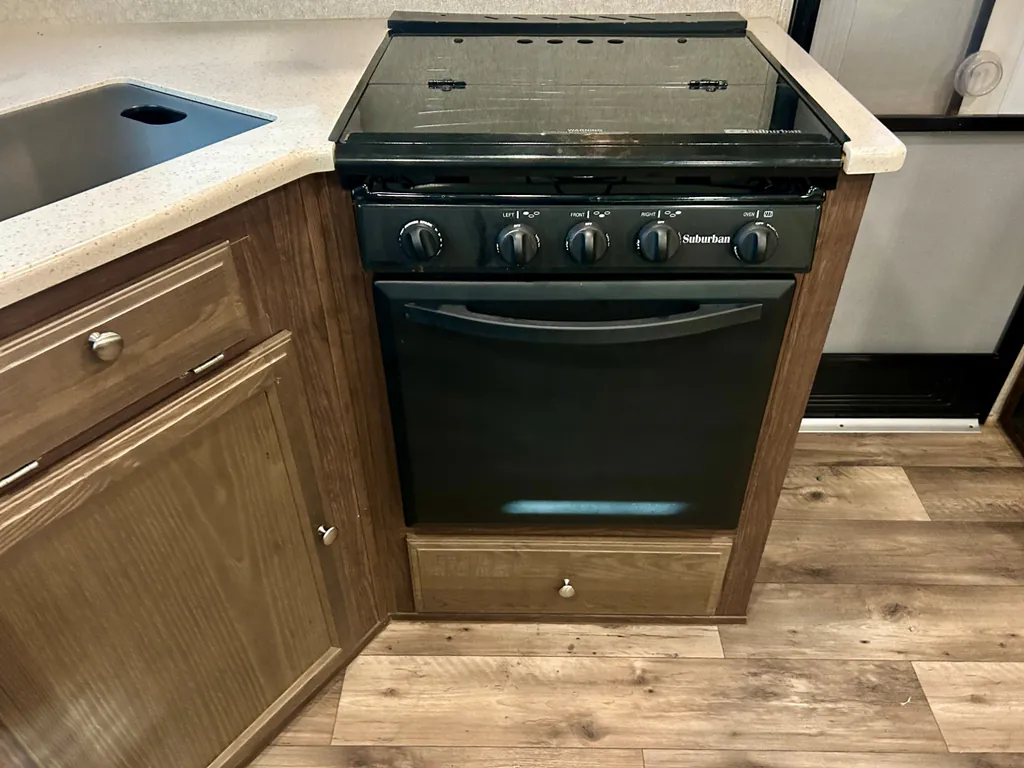 2017 Forest River Flagstaff Micro Lite 25FKS, Photos photo 13