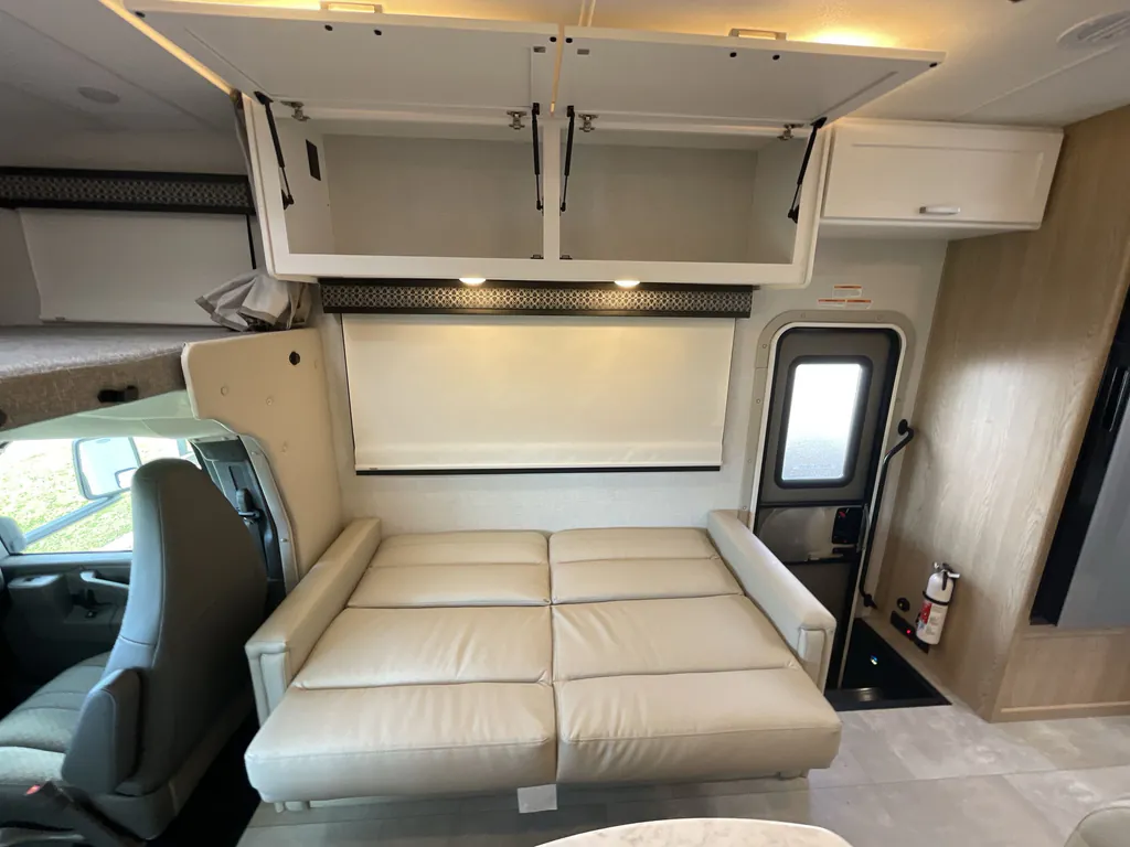 2026 Thor Motor Coach Freedom Elite 28HZ, Photos photo 9