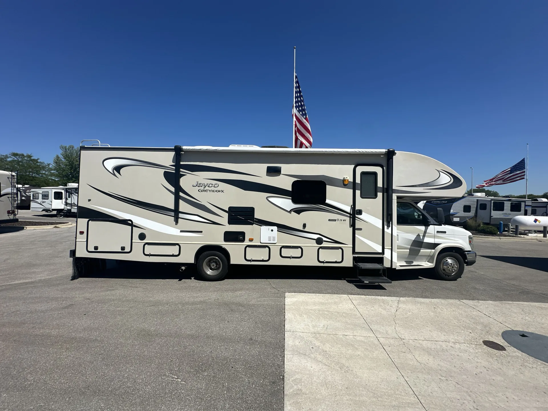 2014 Jayco Greyhawk 29MV — living area main