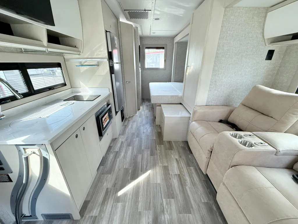 2026 Tiffin Wayfarer 25 XPW, Photos photo 7