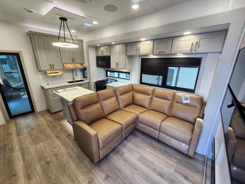 2026 Brinkley Model G 3970, Photos photo 14