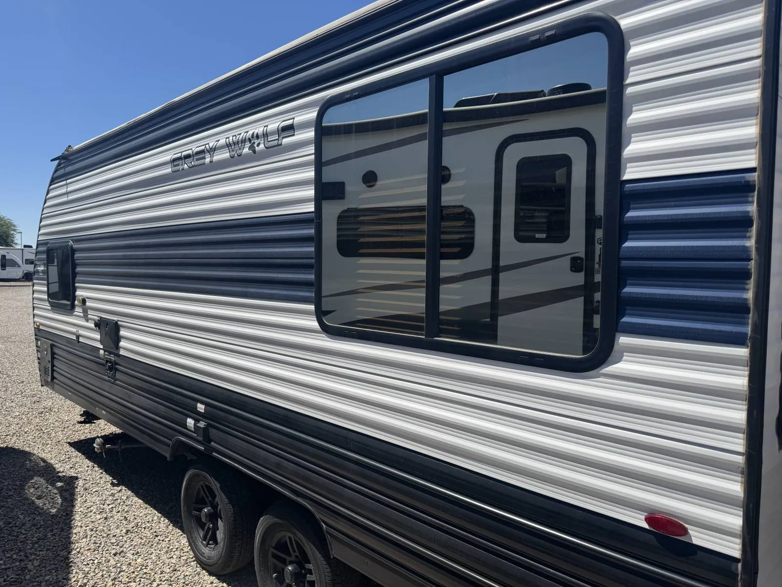 2023 Cherokee Grey Wolf 19SM - Photo 4