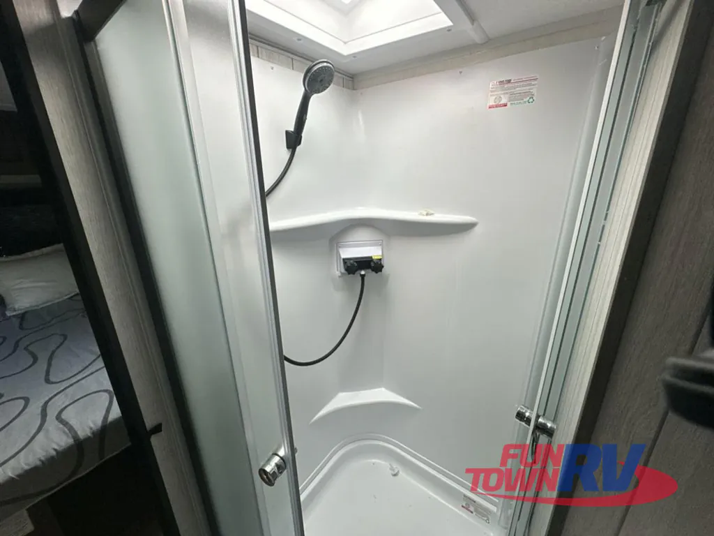 2025 Forest River Cherokee Alpha Wolf 33BH, Photos photo 24