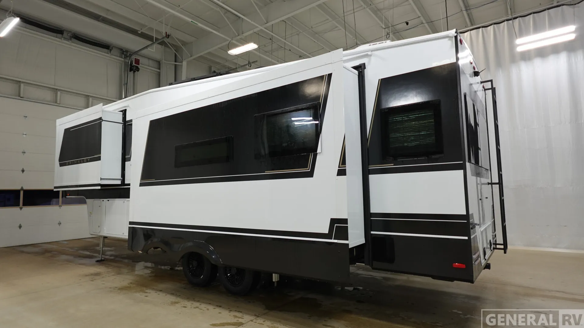 2026 Brinkley Model Z 2900 - Photo 4