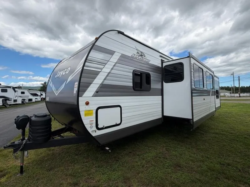 2027 Jayco Jay Flight 321BDS - Photo 4