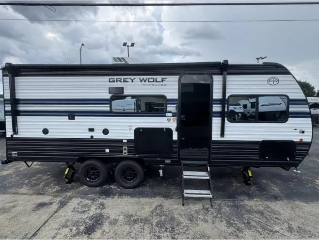 2027 Forest River Cherokee Grey Wolf 21AB - Photo 3
