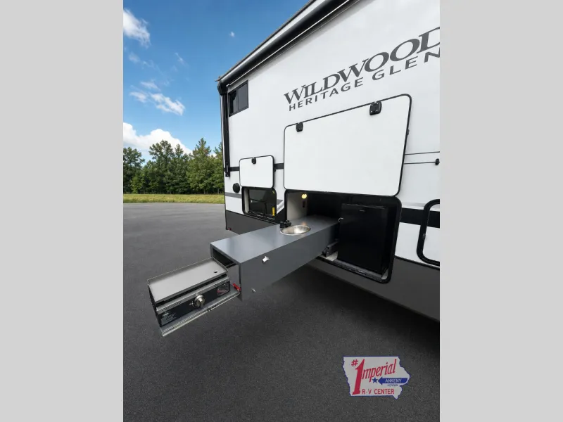 2027 Forest River Wildwood Heritage Glen Elite 36FL - Photo 4