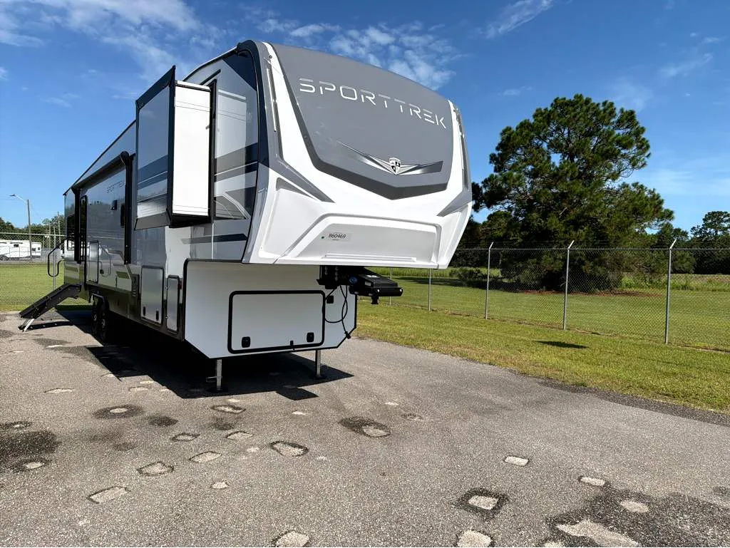 2027 Venture RV SportTrek 312VTB - Main photo