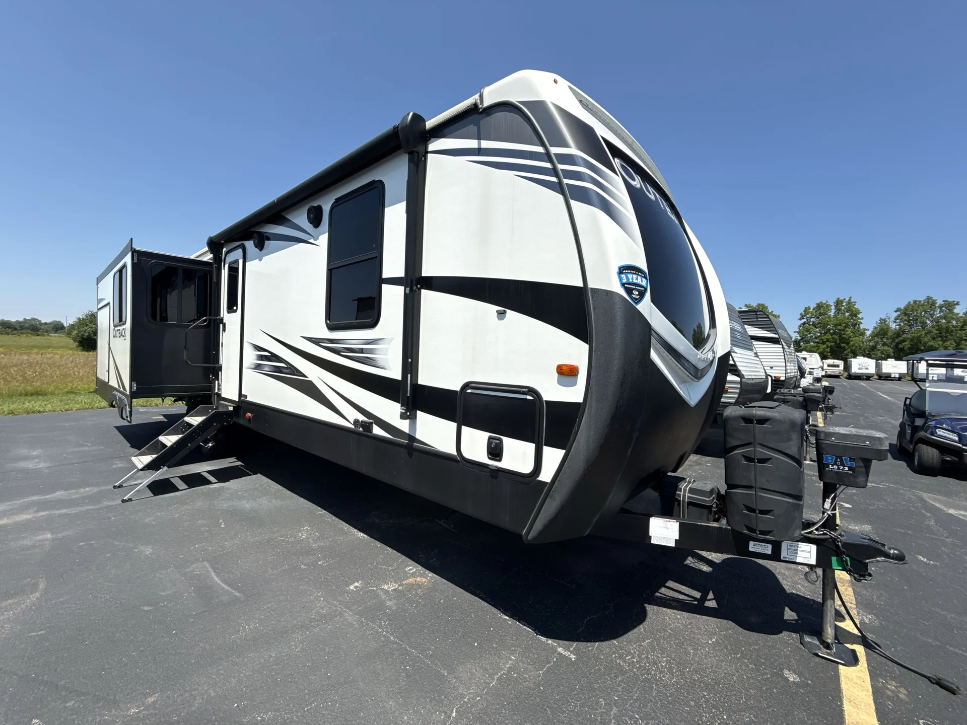2021 Keystone Outback 330RL - Photo 2