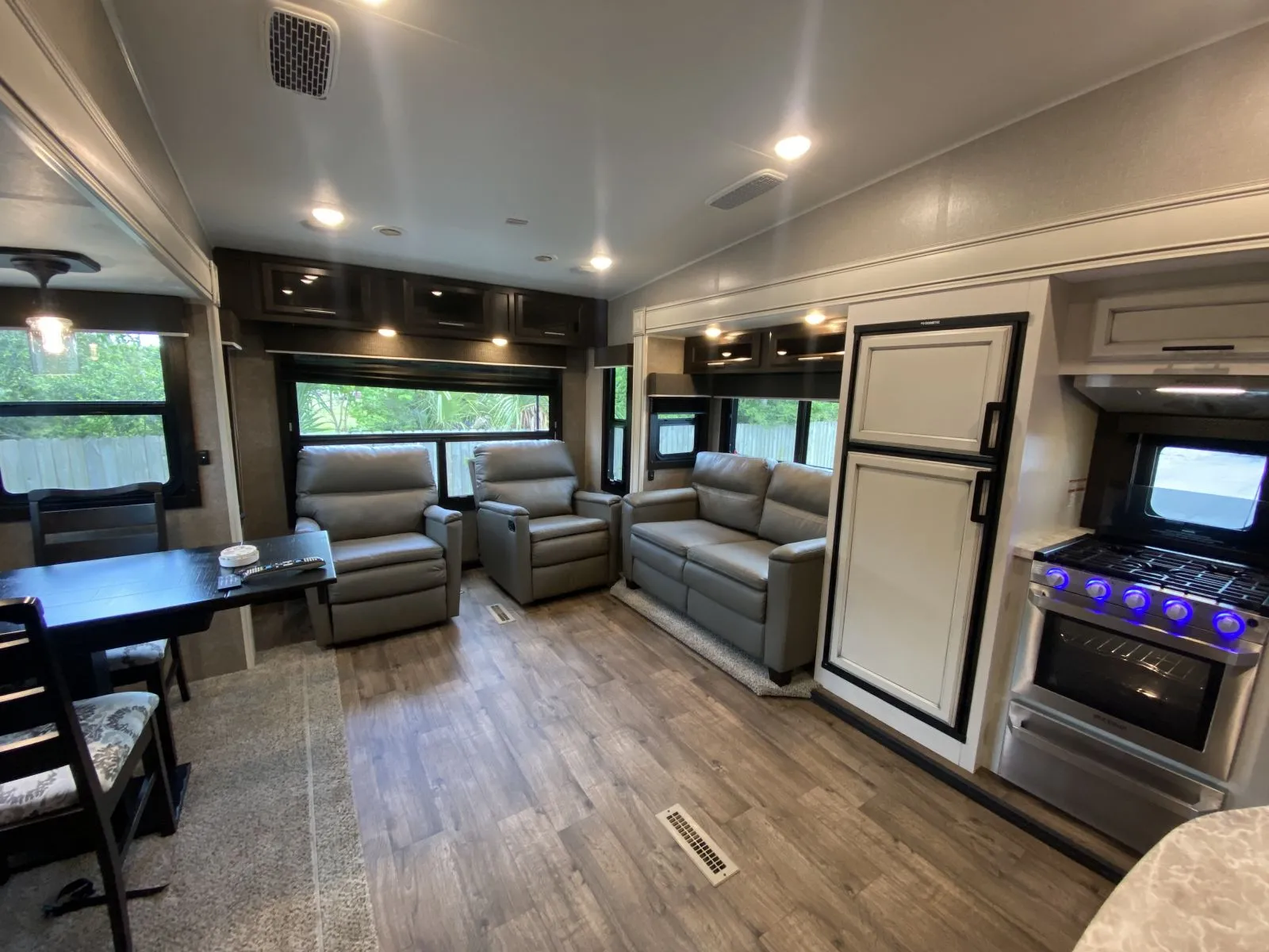 2020 Jayco Eagle 30.5MBOK - Photo 4