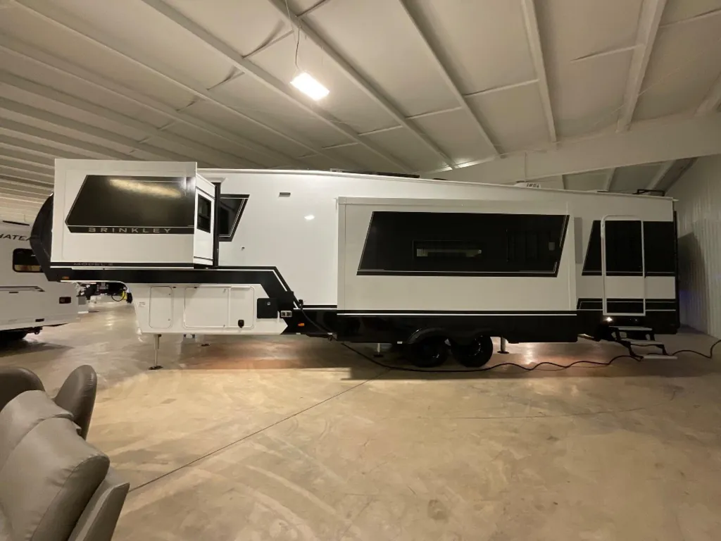 2026 Brinkley Model Z 3515, Photos photo 5
