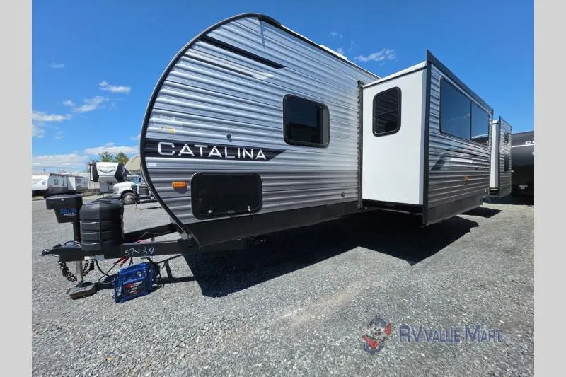 2026 Coachmen Catalina Legacy Edition 323BHDSCK - Photo 3
