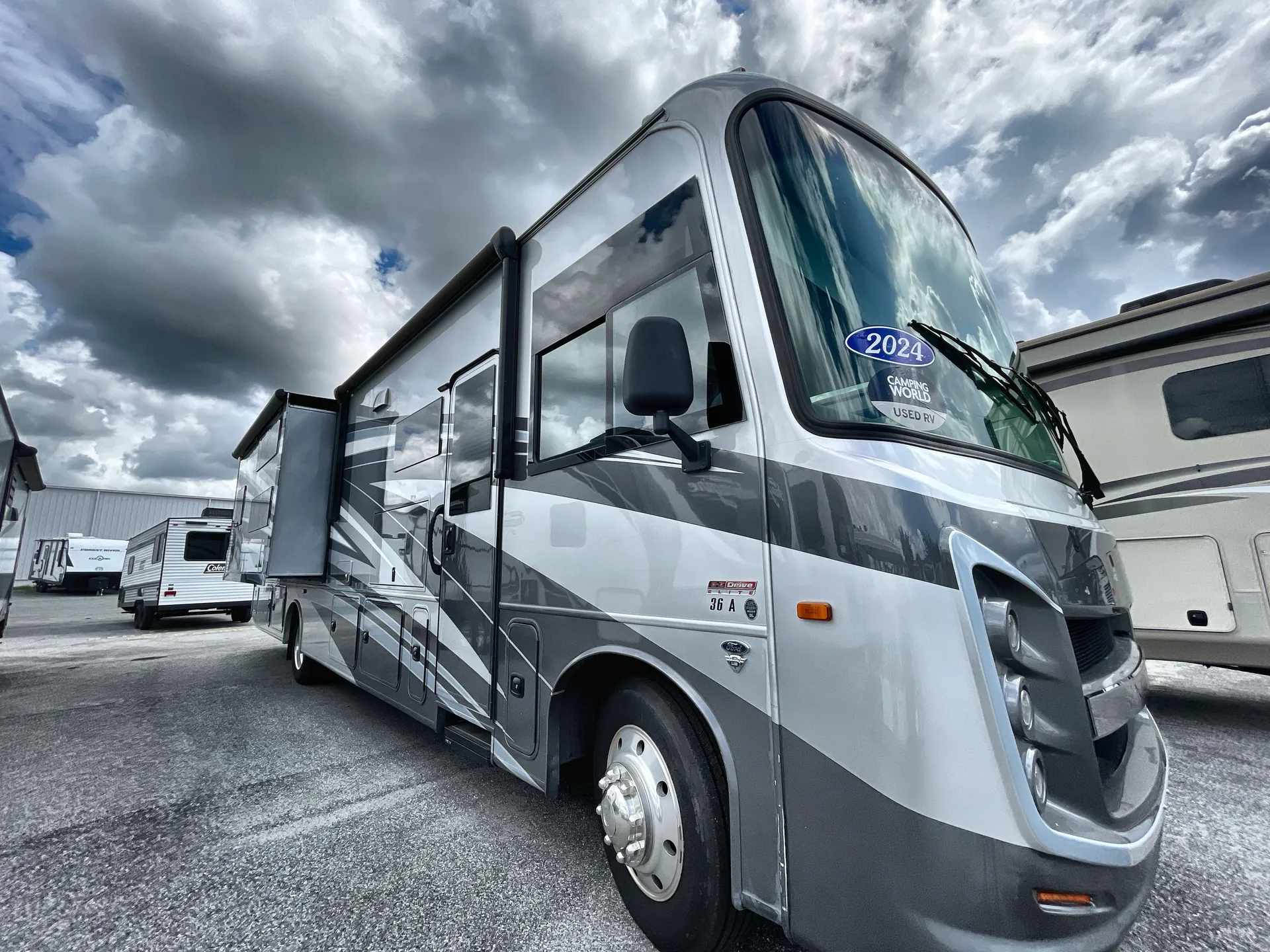 2024 Entegra Coach Vision XL 36C - Photo 2