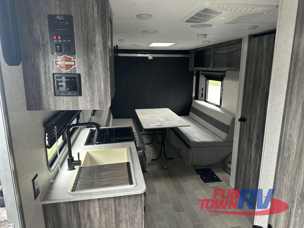 2020 Forest River Wildwood FSX 210RT, Photos photo 10
