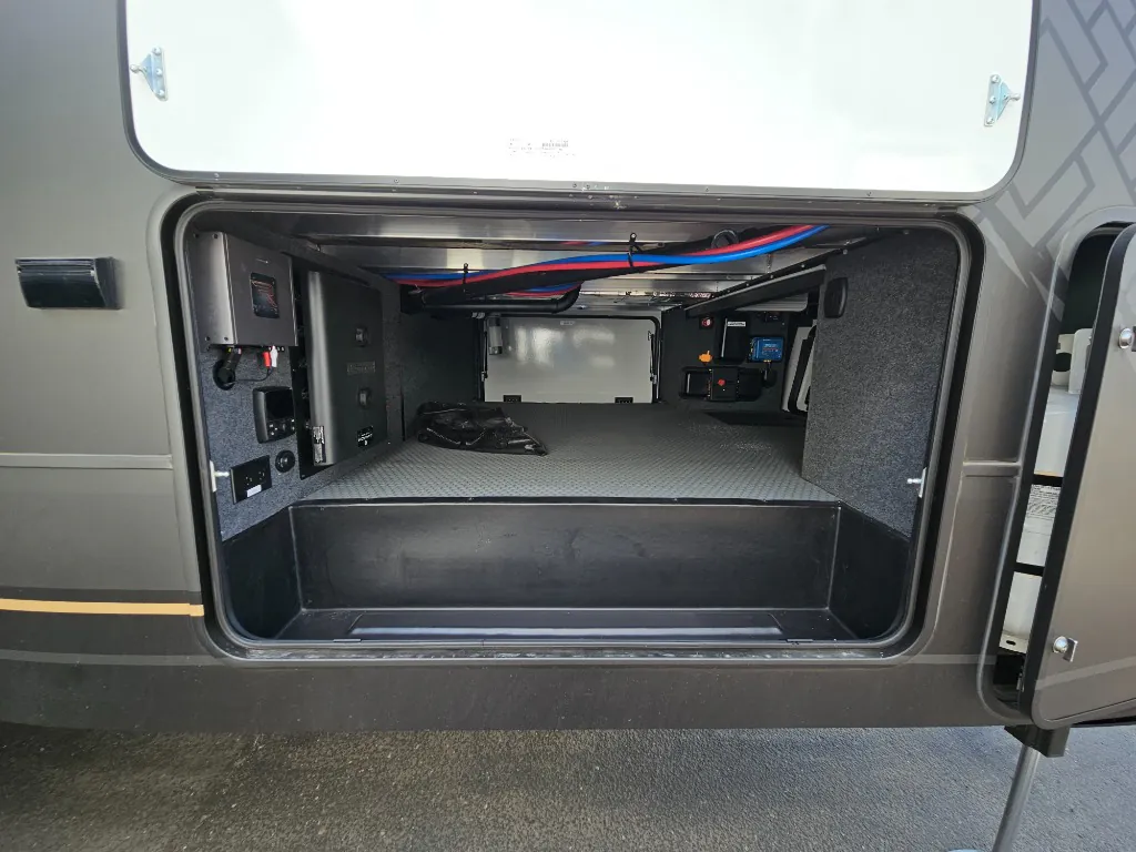 2026 Keystone Raptor 441, Photos photo 15
