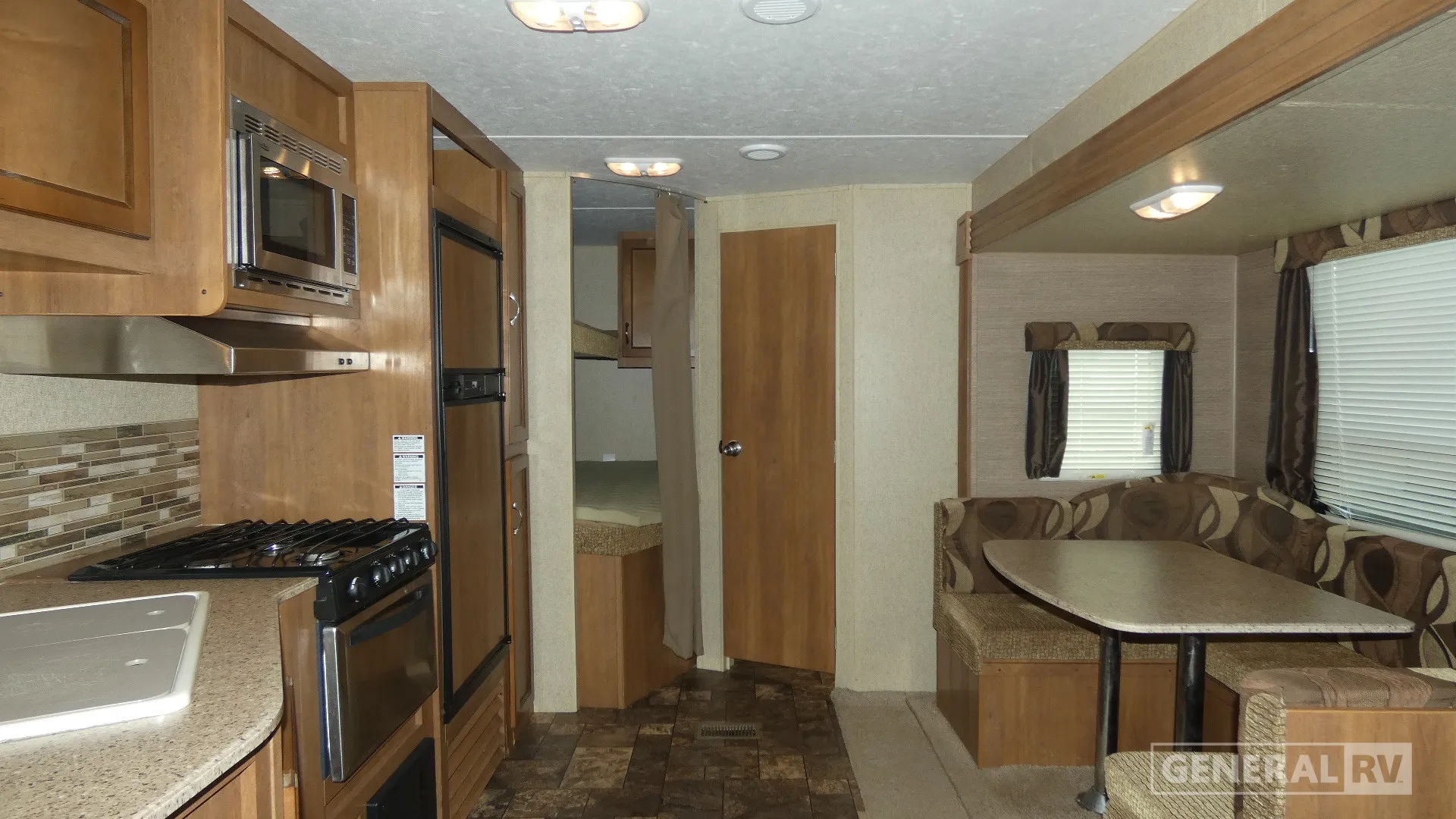 2015 Coachmen Catalina 273DBS - Photo 3