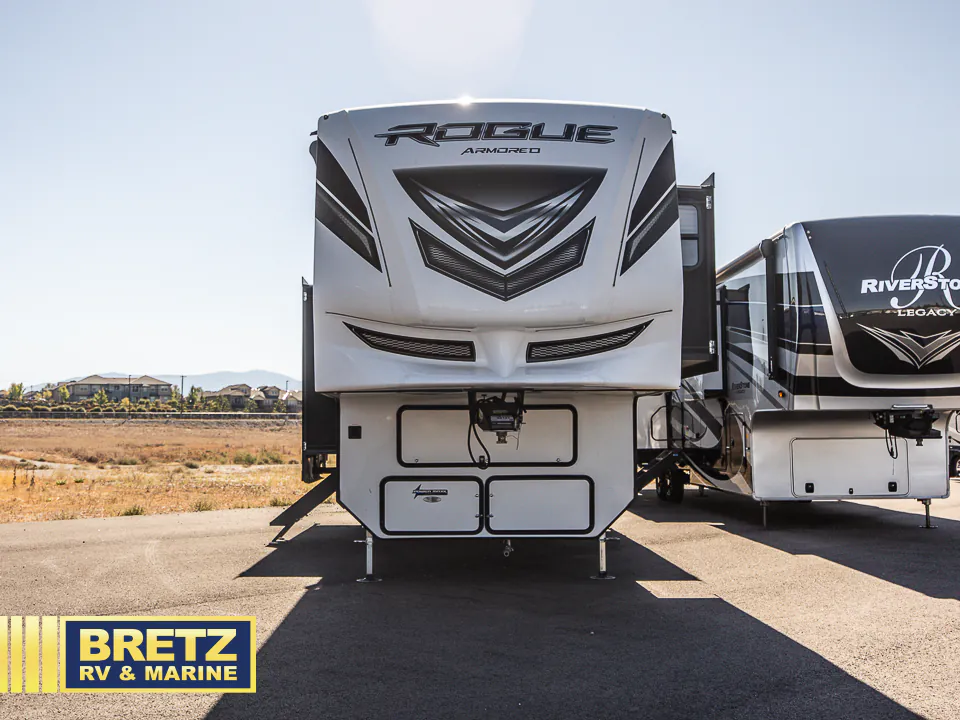 2022 Forest River Vengeance Rogue Armored 351G2, Photos photo 5