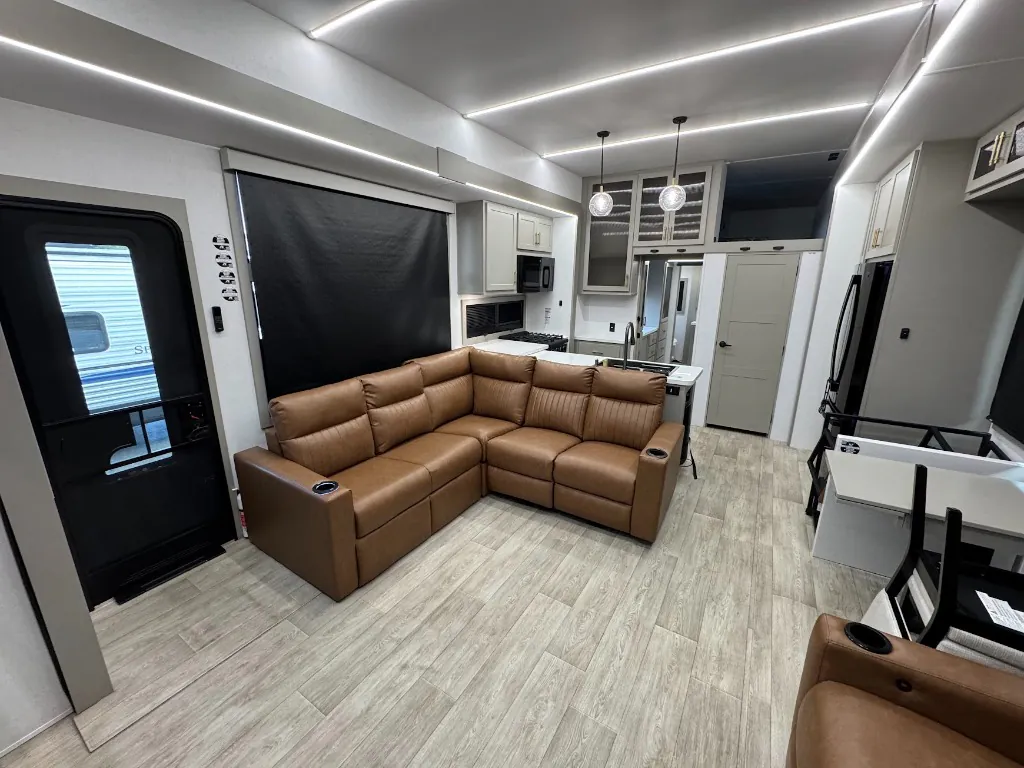 2027 Axiom Imperium I3900 - Photo 3