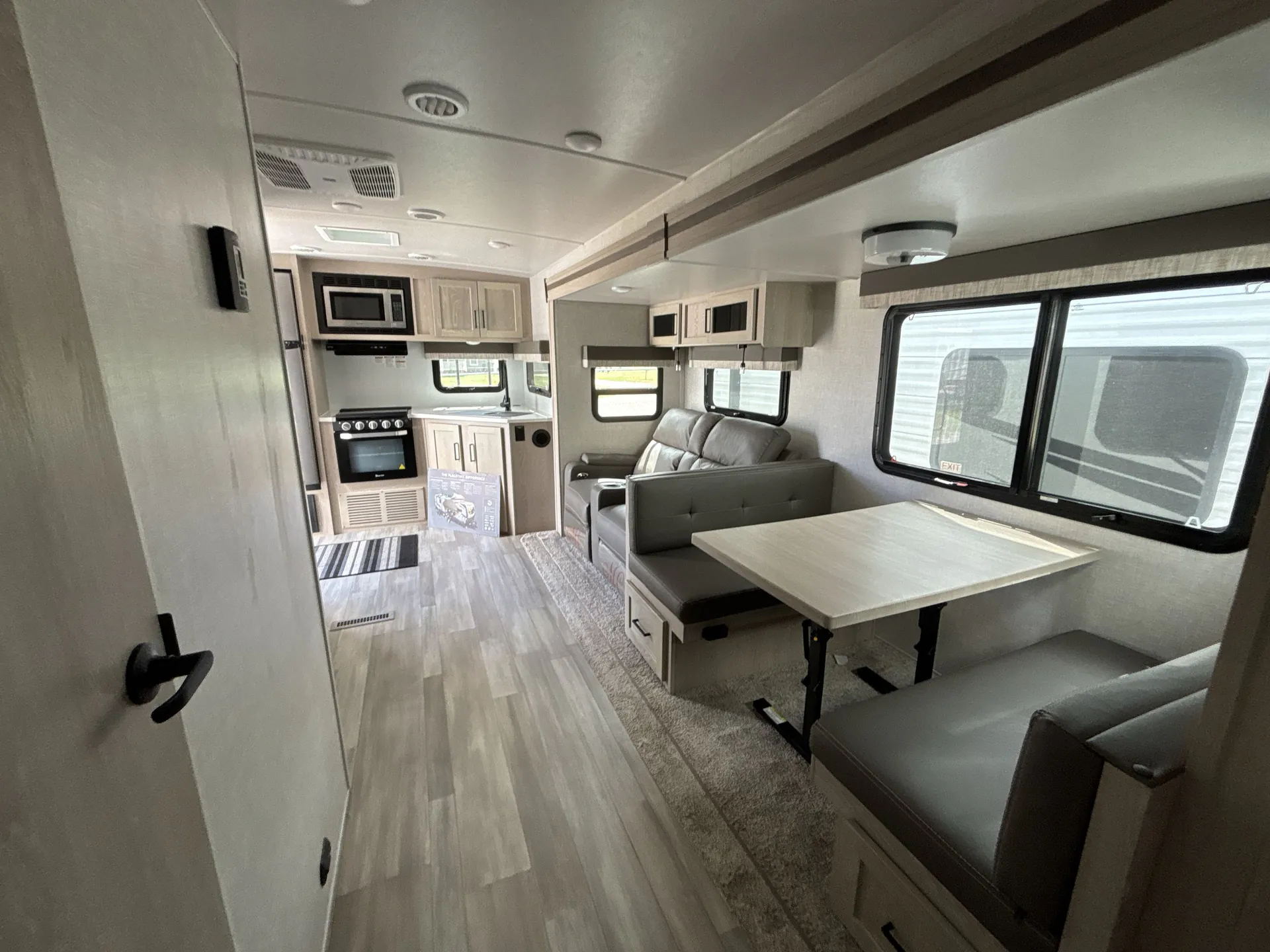 2022 Forest River Flagstaff Super Lite 26RKBS — living area main