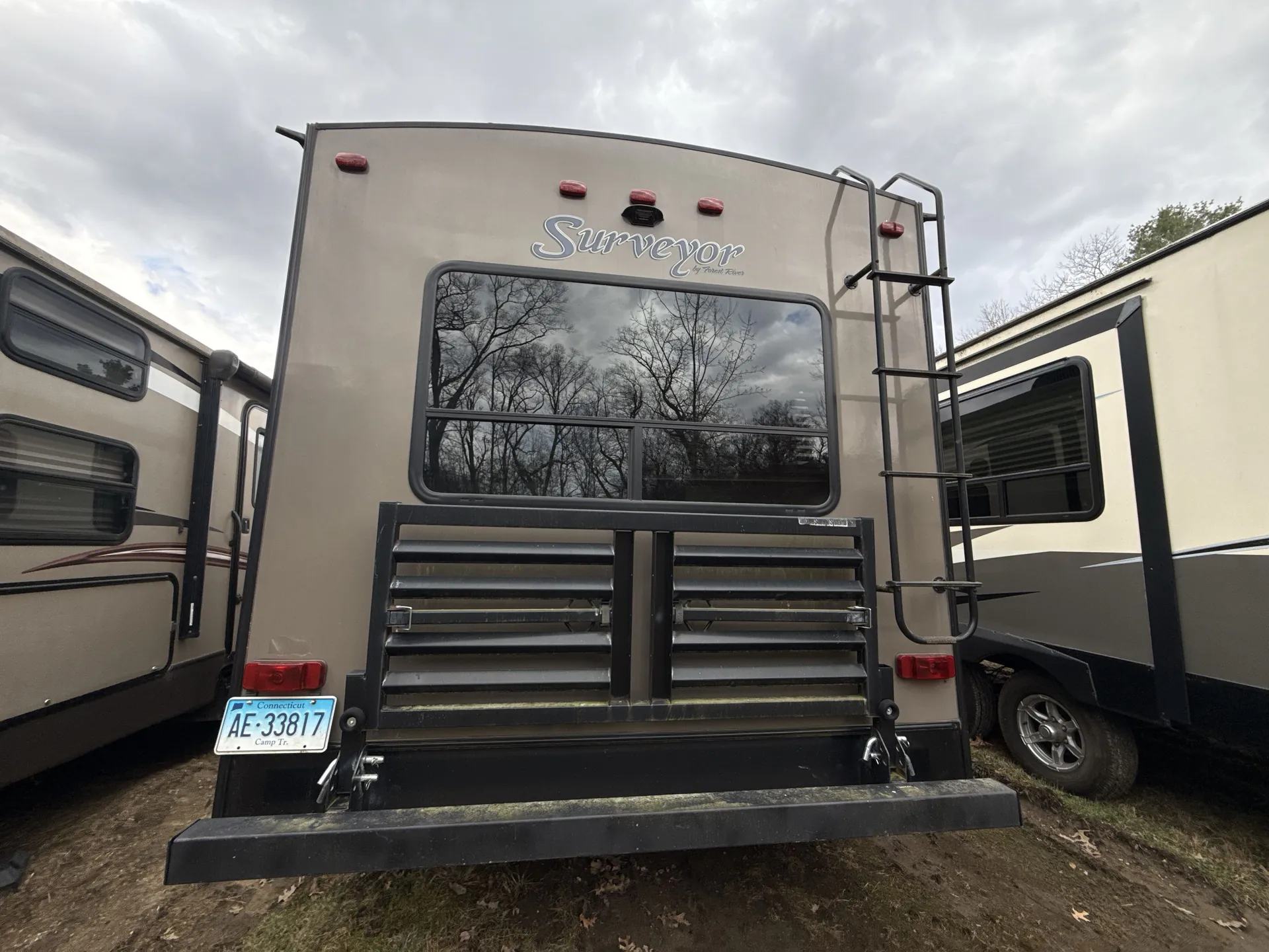 2017 Forest River Surveyor 265RLDS — backside