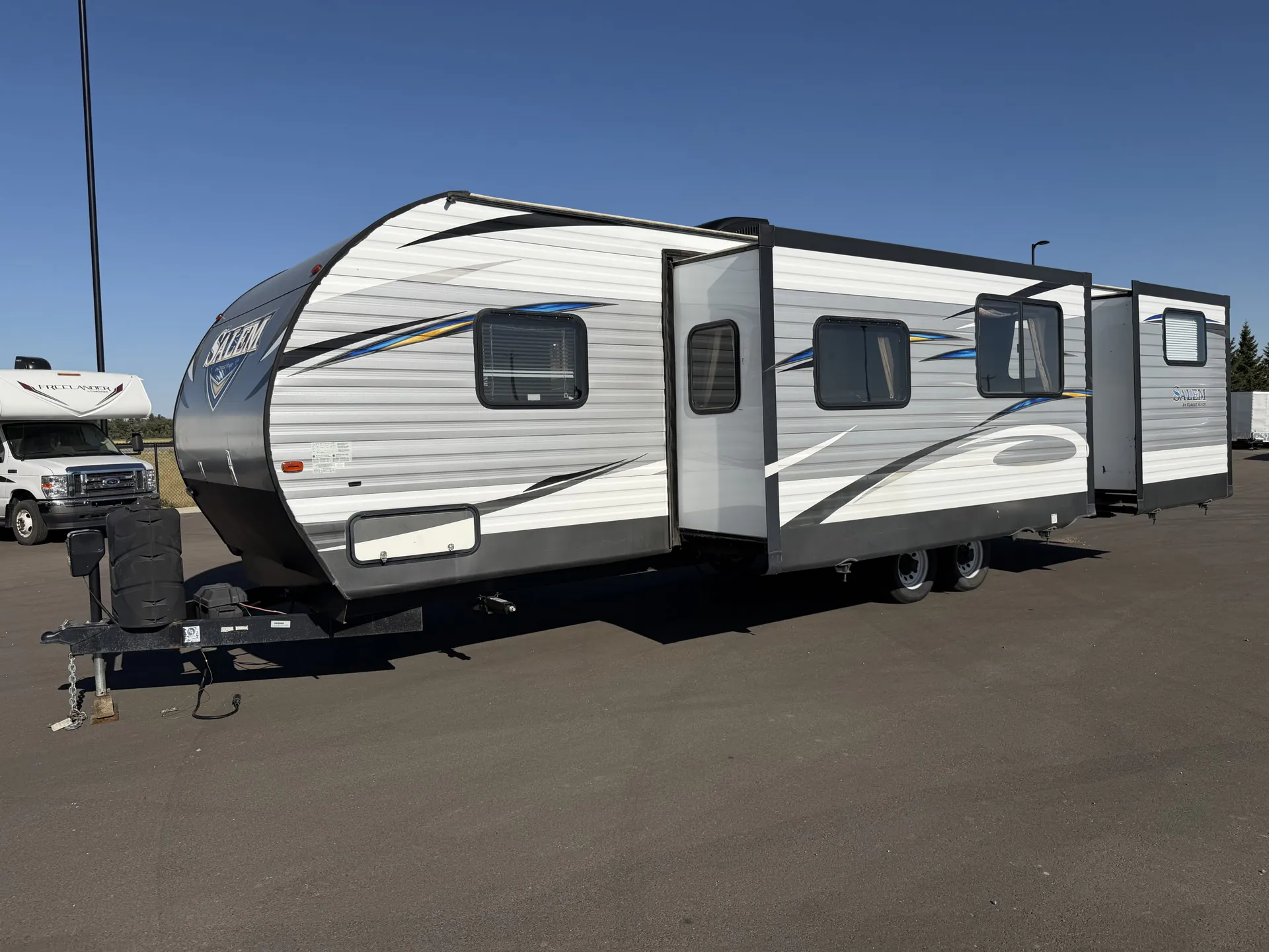 2018 Forest River Salem 28CKDS - Photo 4