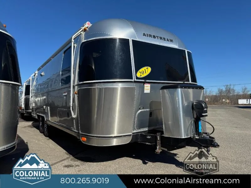 2017 Airstream International Serenity 27FB - Photo 2
