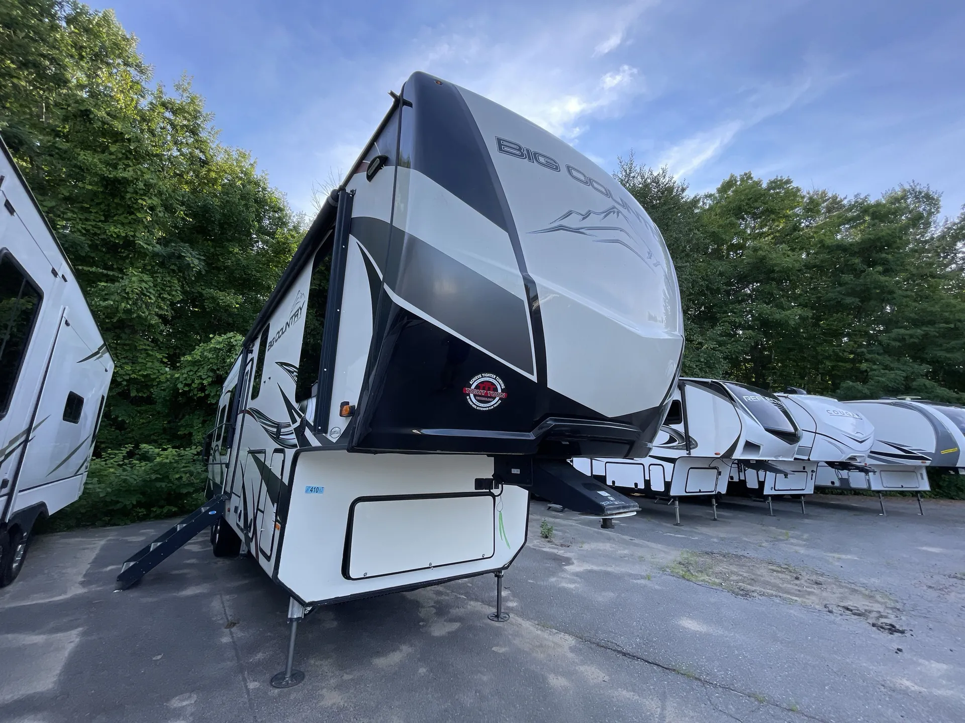 2020 Heartland Big Country 3155RLK - Photo 2