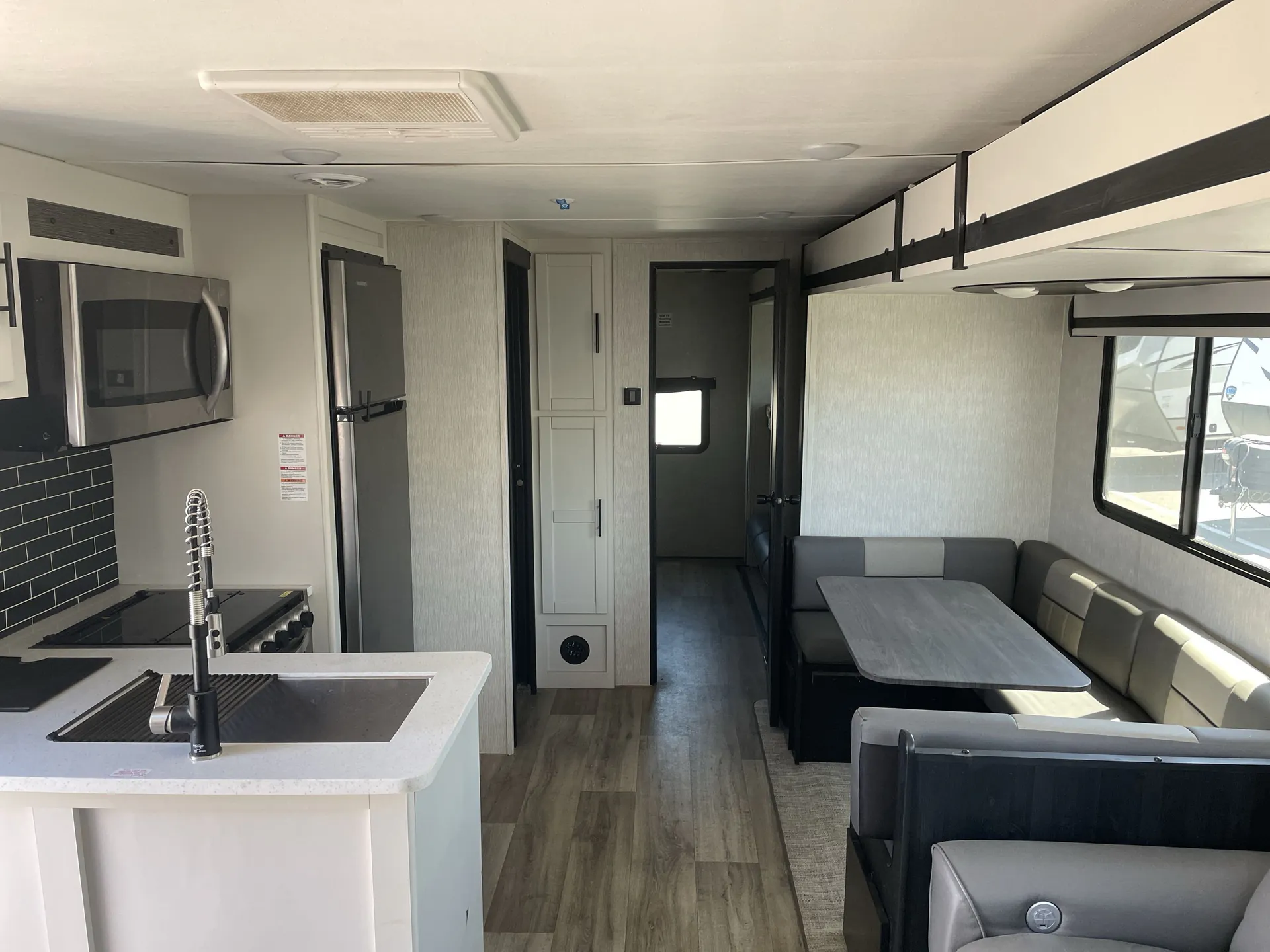 2024 CrossRoads Cruiser Aire CR33BHB — living area main