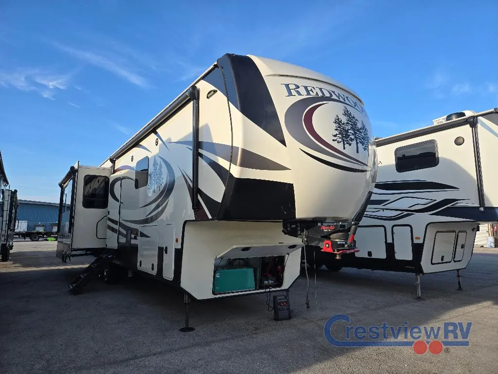 2019 Redwood RV Redwood 3901WB - Photo 2