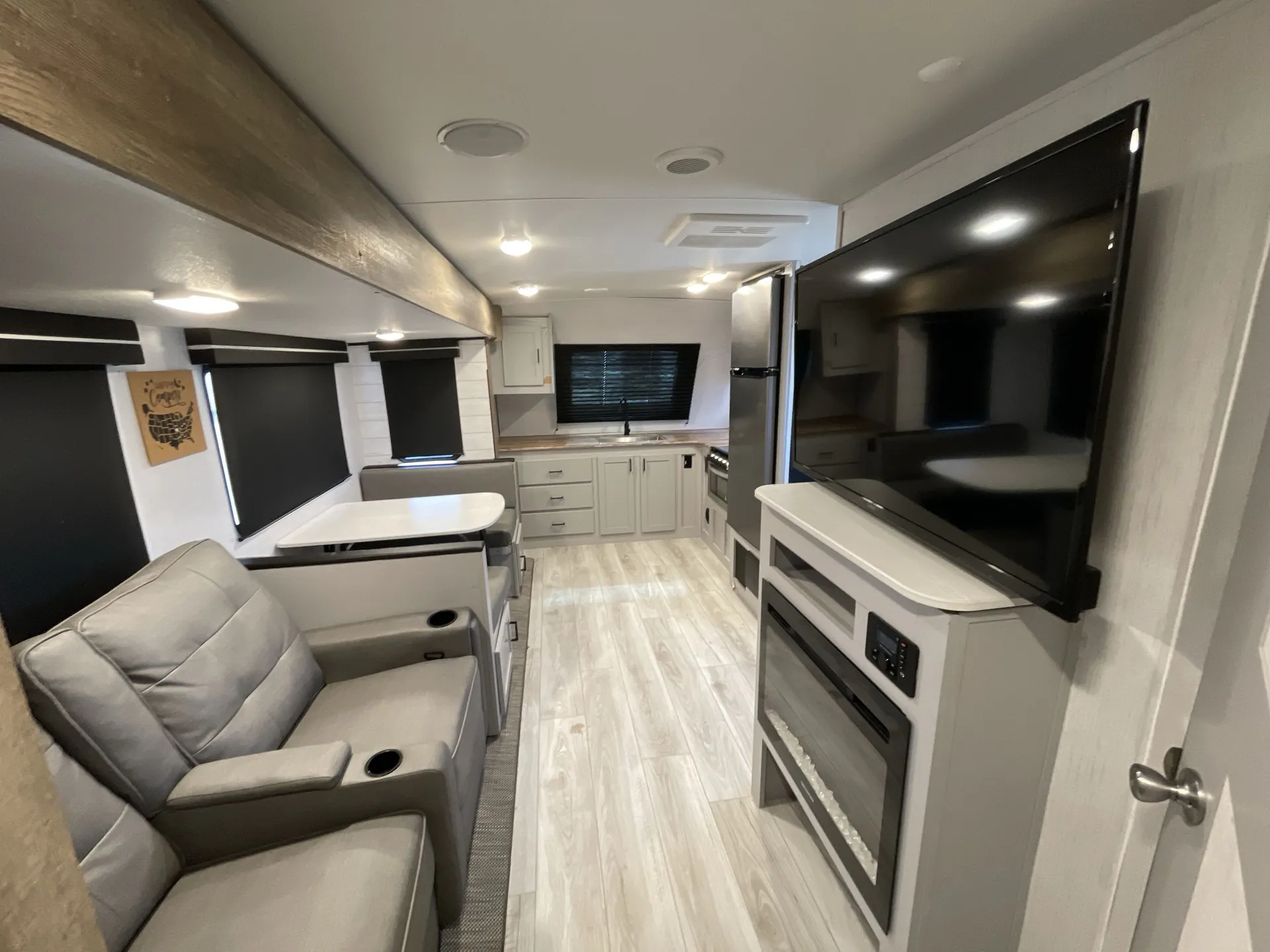 2023 Heartland North Trail Ultra-Lite NT 26FKDS — living area main