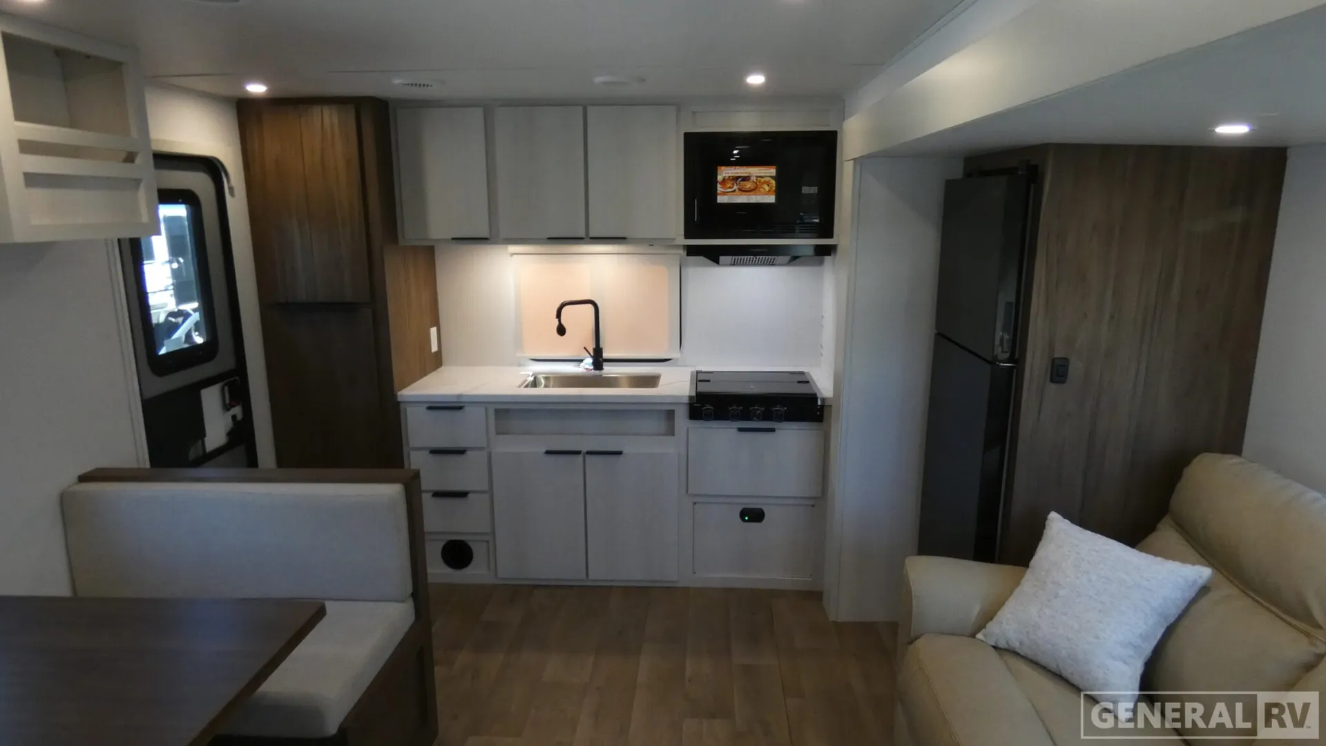 2026 Winnebago Access 25RK - Photo 3