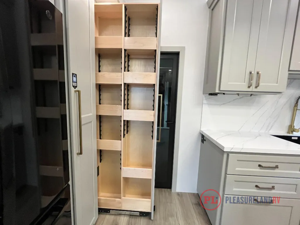 2026 Brinkley Model G 3970, Photos photo 20