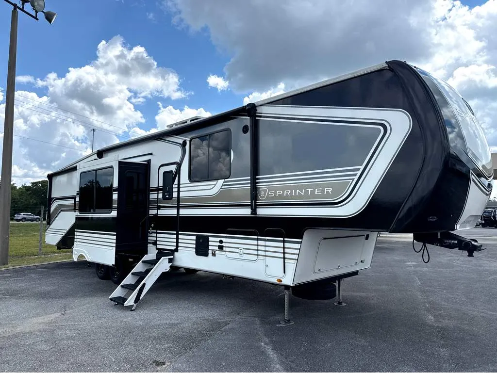 2026 Keystone Sprinter 3800FLB - Photo 2