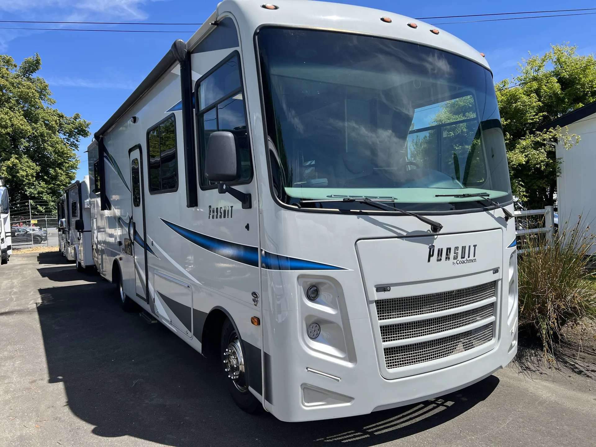 2022 Coachmen Pursuit 29XPS - Photo 2