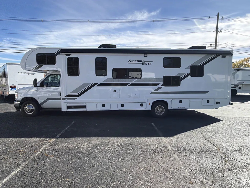 2027 Thor Motor Coach Freedom Elite 31FE, Photos photo 6