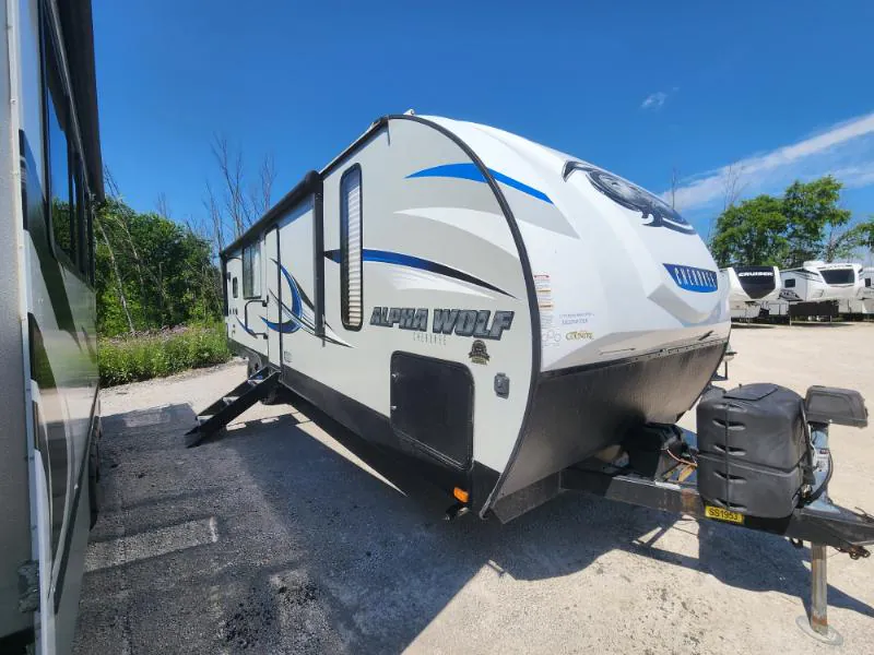 2019 Forest River Cherokee Alpha Wolf 27RK-L dealer photo 1 from Kunes RV