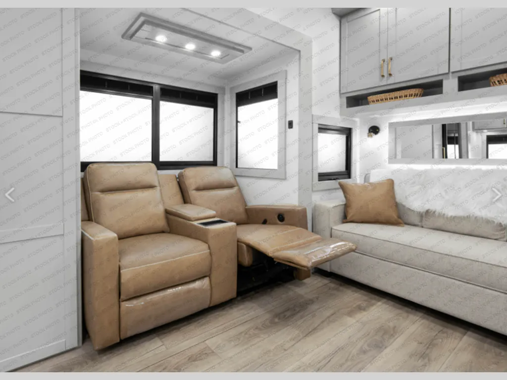 2027 Brinkley Model Z 2680, Photos photo 4