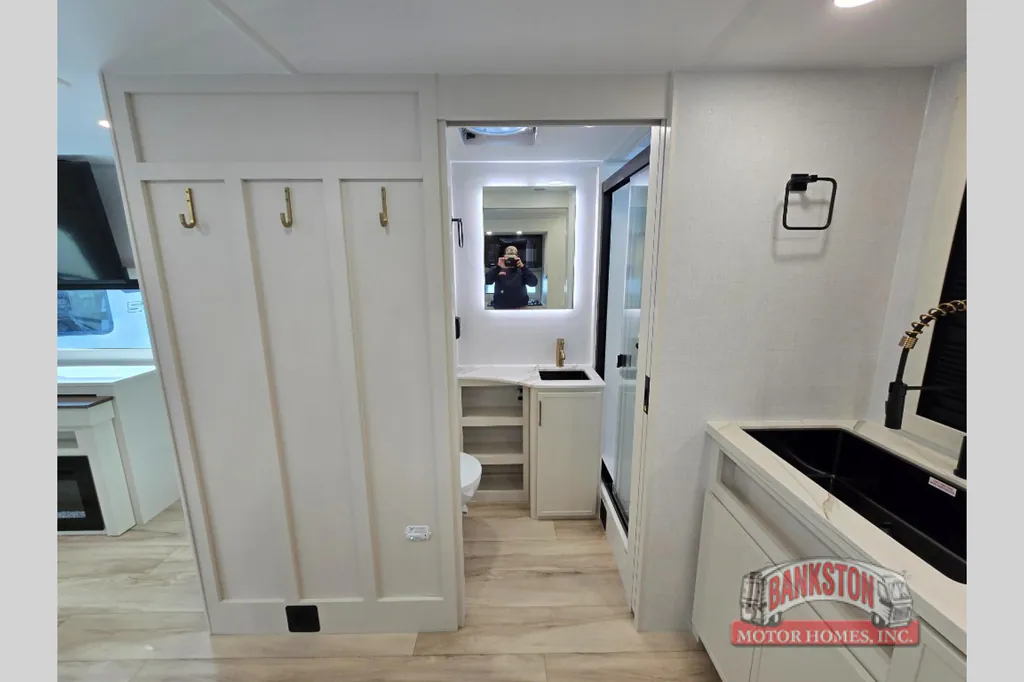 2026 Brinkley Model I 235, Photos photo 20