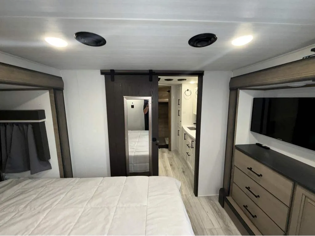 2024 Keystone Montana 3901RK, Photos photo 20