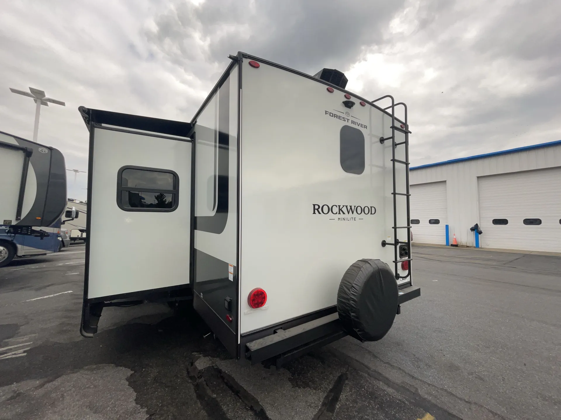 2027 Forest River Rockwood Mini Lite 2523MBR — campside