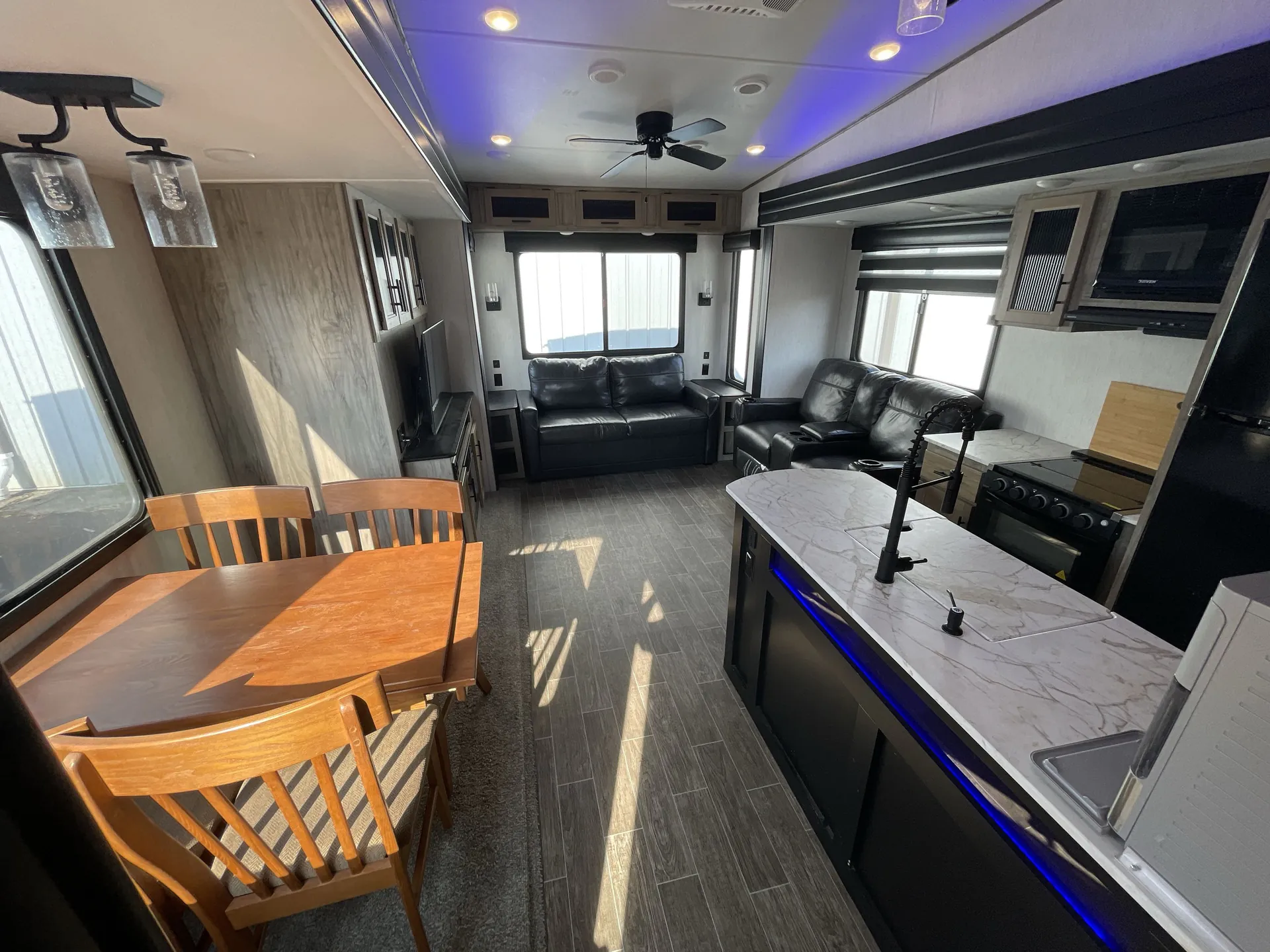 2022 Forest River Cherokee Arctic Wolf 3660 SUITE — living area main