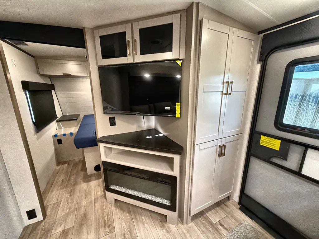 2027 Jayco Jay Feather 29BHB, Photos photo 33