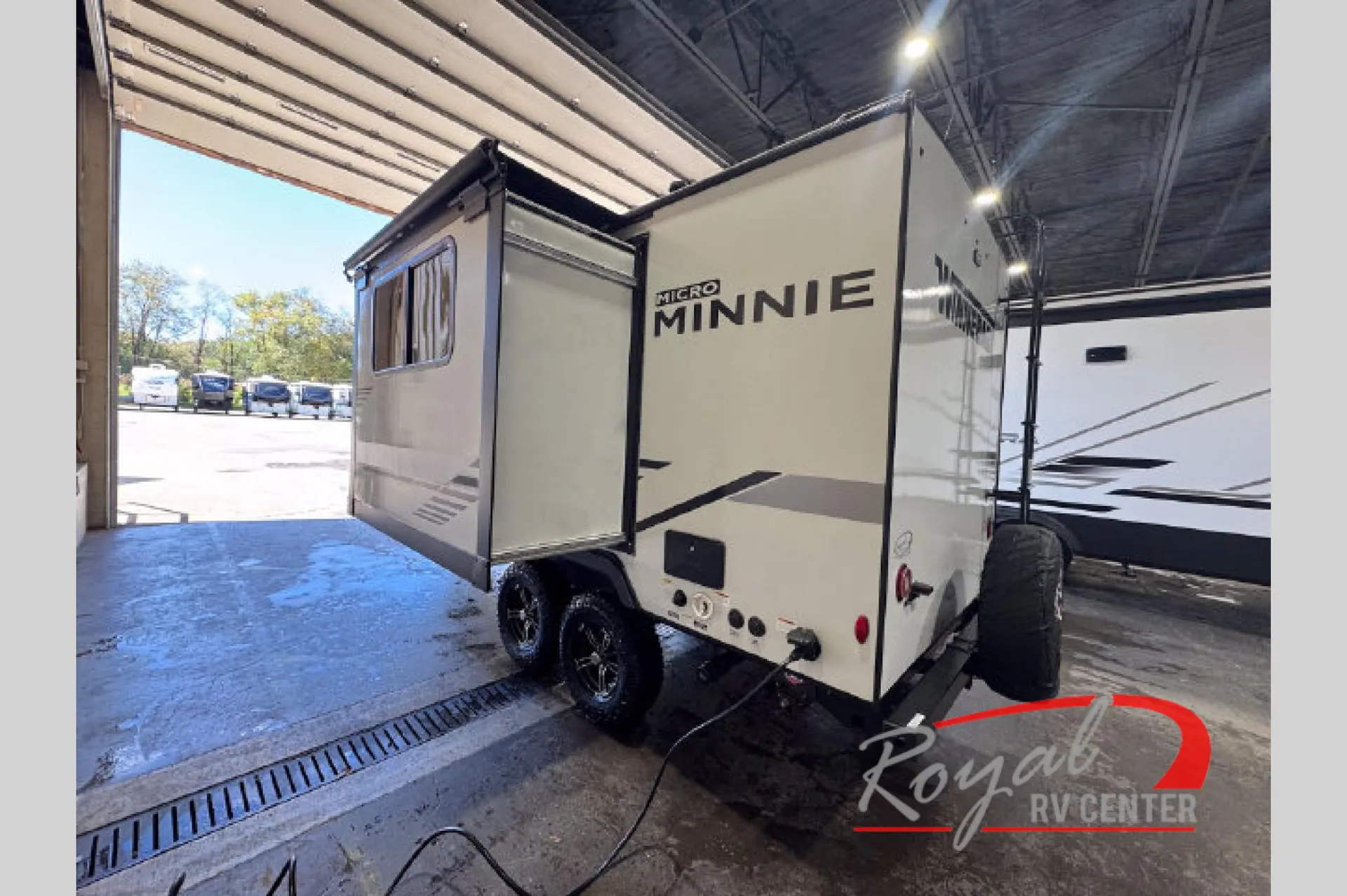 2022 Winnebago Micro Minnie 1808FBS - Photo 4