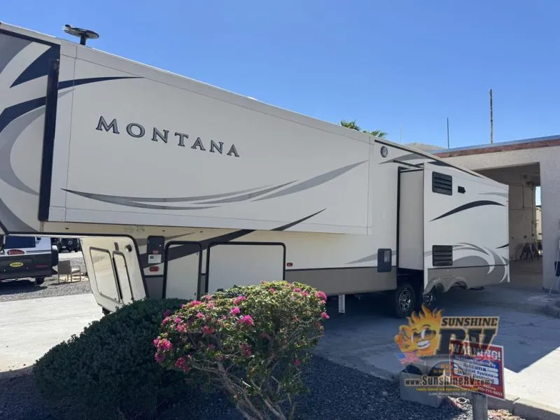2018 Keystone RV Montana 3810MS - Photo 4