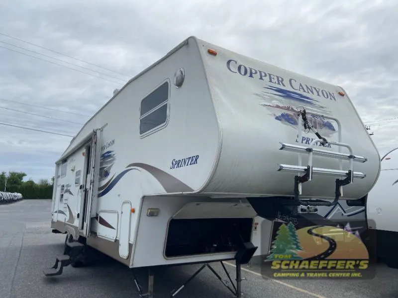 2006 Keystone RV Sprinter Copper Canyon 294FWDBS - Photo 2
