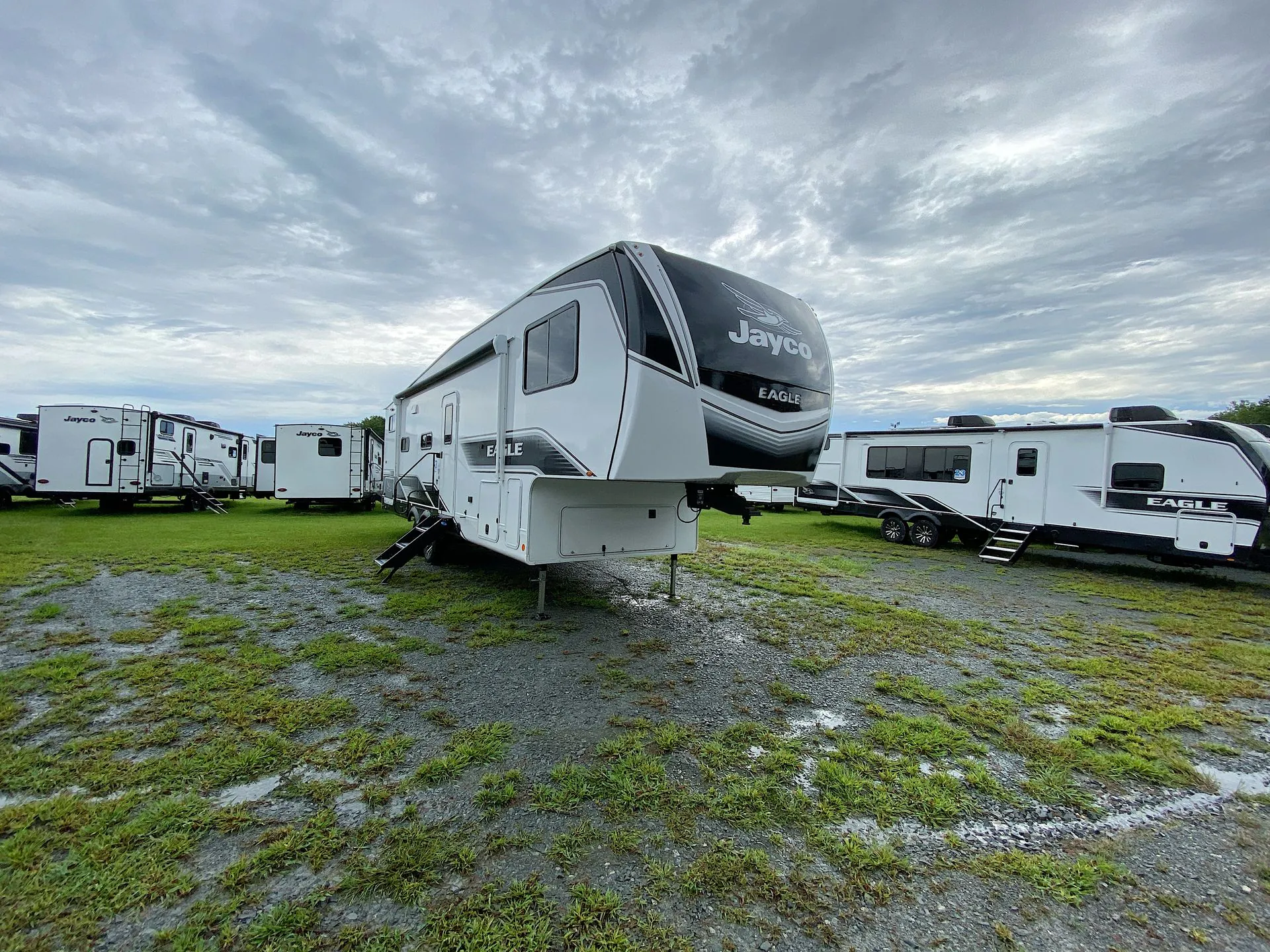 2026 Jayco Eagle HT 29DDB - Photo 2